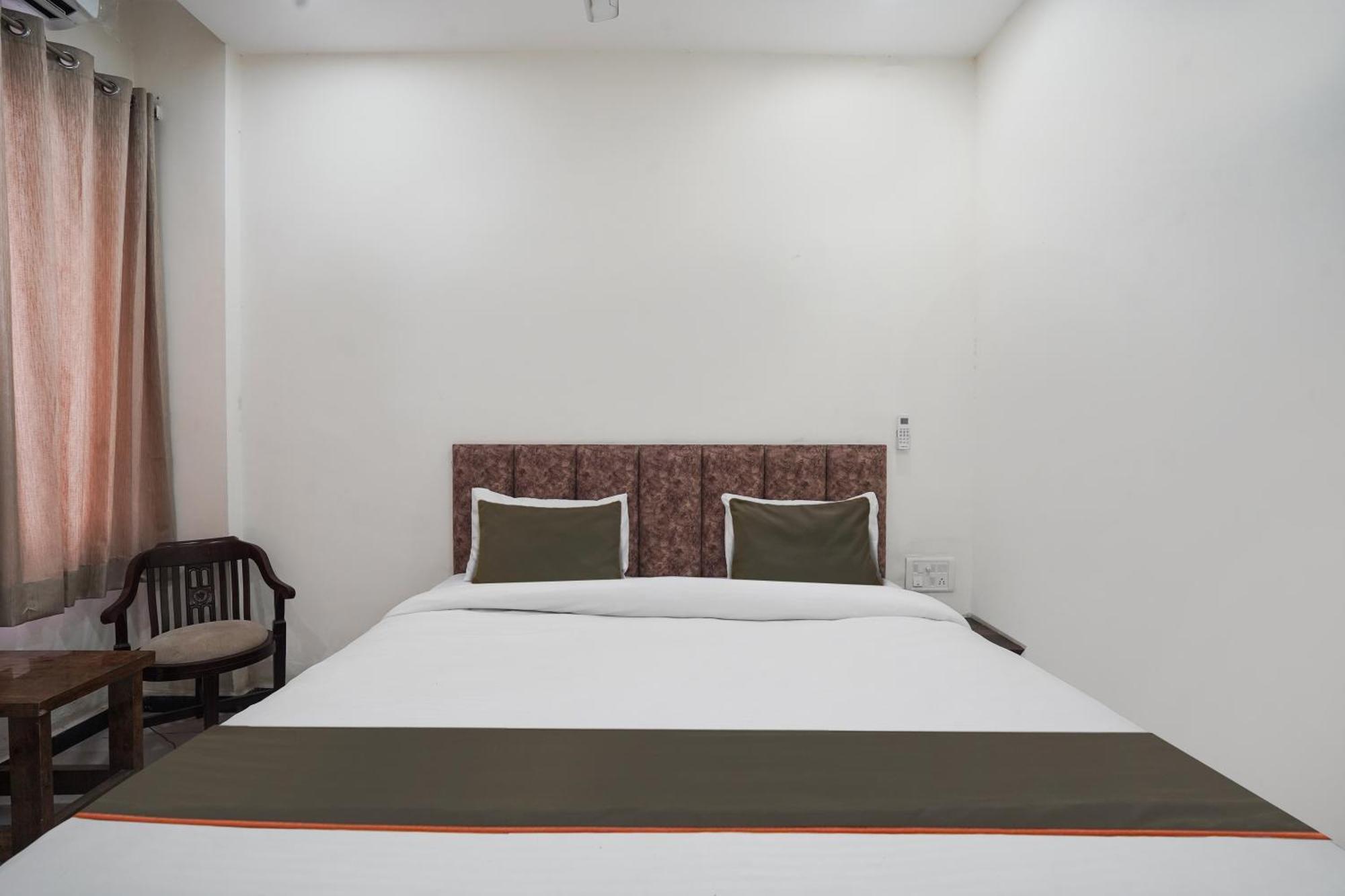 Townhouse Amanaka Formerly Hotel City Pride Raipur  Ngoại thất bức ảnh