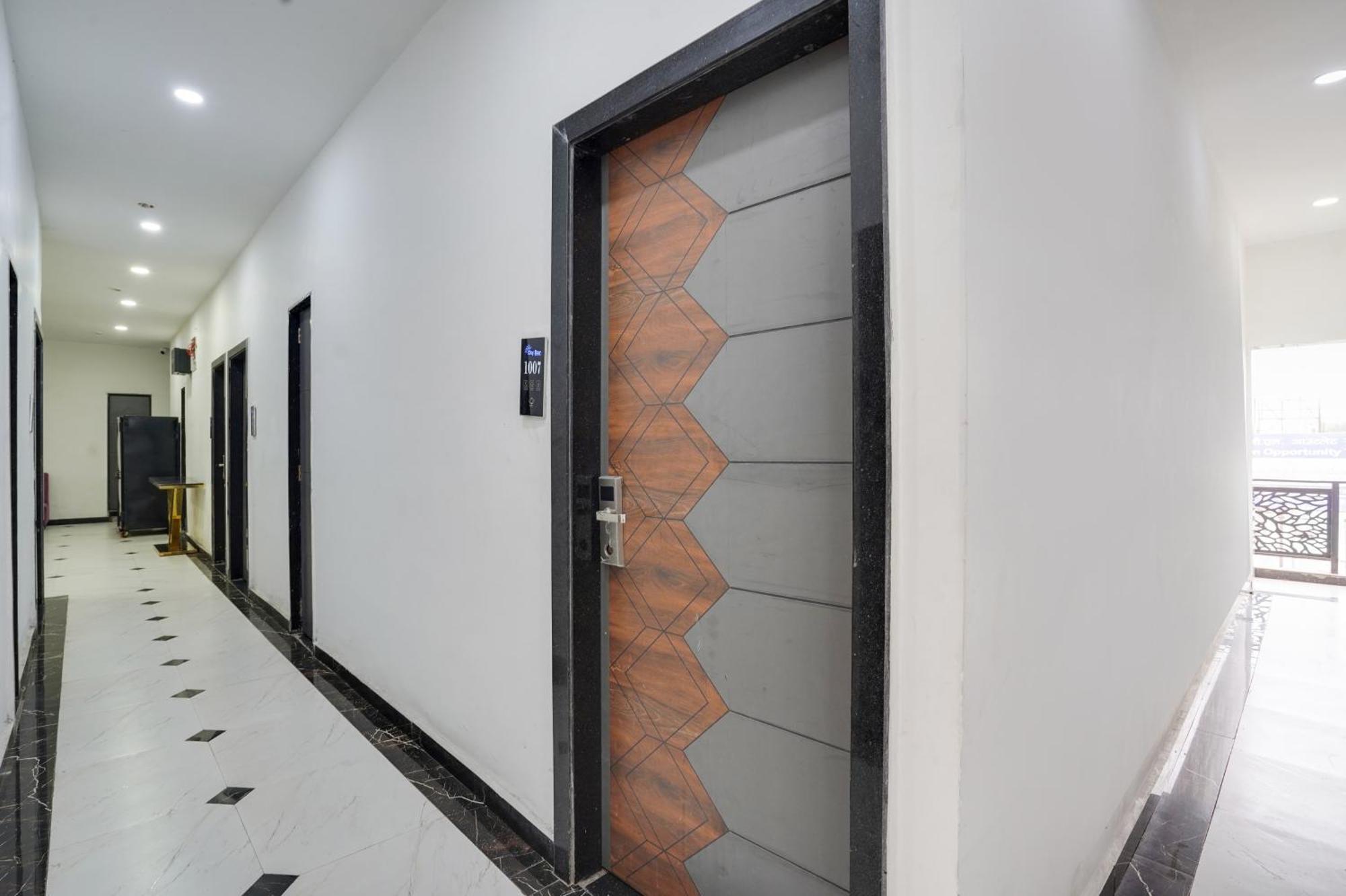 Townhouse Amanaka Formerly Hotel City Pride Raipur  Ngoại thất bức ảnh