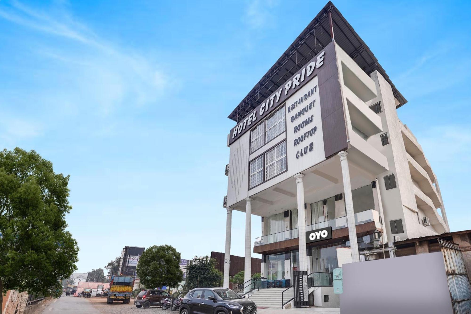 Townhouse Amanaka Formerly Hotel City Pride Raipur  Ngoại thất bức ảnh
