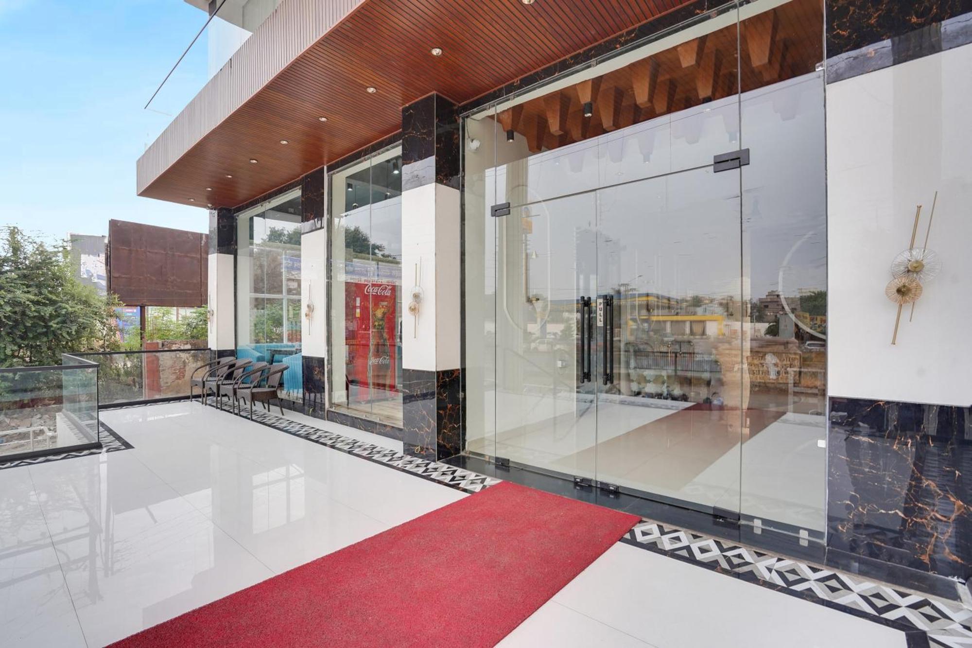 Townhouse Amanaka Formerly Hotel City Pride Raipur  Ngoại thất bức ảnh